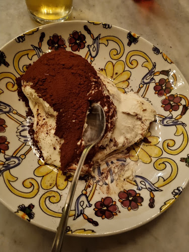 Breg 2, 1000 Ljubljana