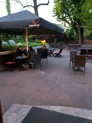 Okrepčevalnica Tavčarjev Dvor, Marija Ahlin s.p. - Gastronomija in gostinstvo