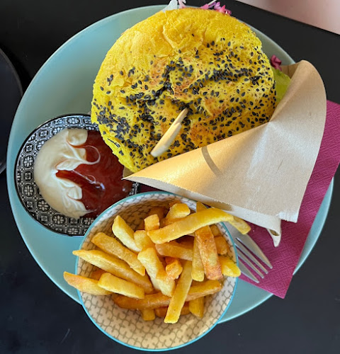 Comentarii opinii despre Tavci Kuhna & Ayatana deli