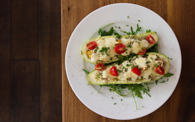 Izložba, gostinske storitve, d.o.o.