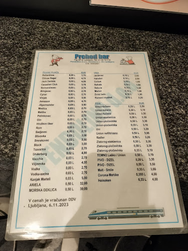 Opinii despre Station Bar în Ljubljana - Gastronomija in gostinstvo