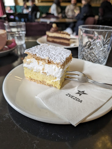 Kavarna Zvezda - Gastronomija in gostinstvo