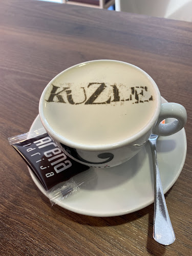 Opinii despre Arena bar Idrija în Idrija - Gastronomija in gostinstvo