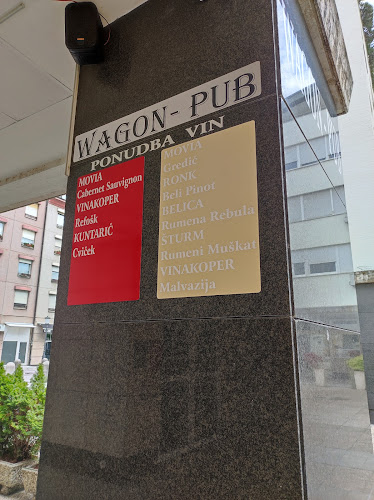 Hacquetova ulica 4, 1000 Ljubljana