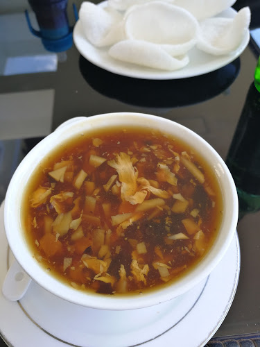 Kitajski Dvor (皇宫） - Gastronomija in gostinstvo