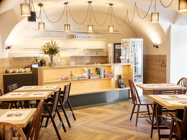 Gaudi&Naan - Gastronomija in gostinstvo