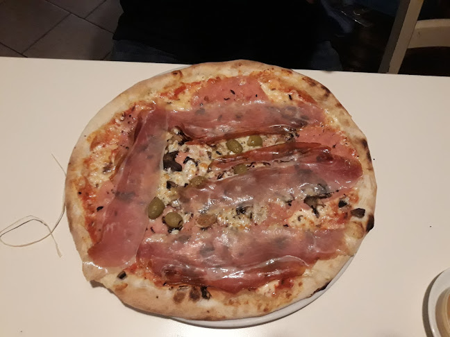 Gostilna - Pizzeria Nona - Gastronomija in gostinstvo