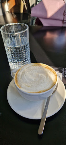 Tavci Kuhna & Ayatana deli - Lesce