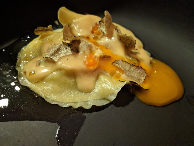 Dvorni trg 1, 1000 Ljubljana