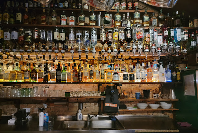 Cutty Sark Pub - Gastronomija in gostinstvo