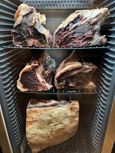 Opinii despre The Place. Good Food & Music. în Ljubljana - Gastronomija in gostinstvo