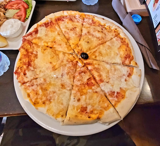 Tropical bar - Gastronomija in gostinstvo