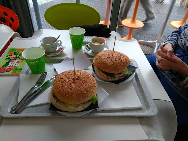 Opinii despre Restavracija UFO în Ljubljana - Gastronomija in gostinstvo