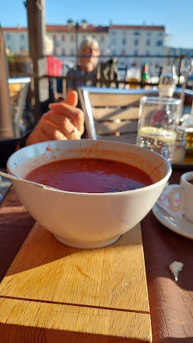 Veliki trg 10, 6310 Izola