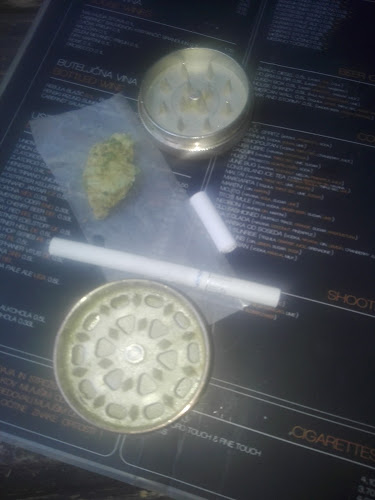 Opinii despre Žmauc în Ljubljana - Gastronomija in gostinstvo