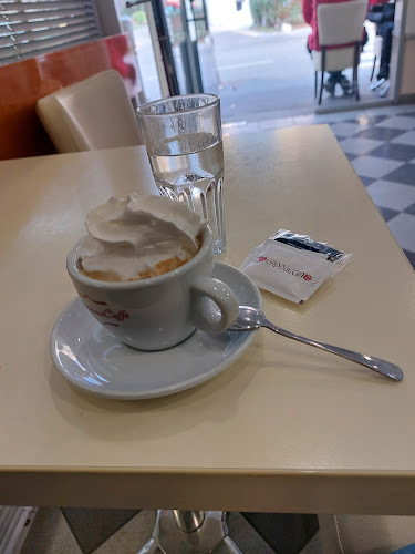 Kavarnica Trubar - Gastronomija in gostinstvo