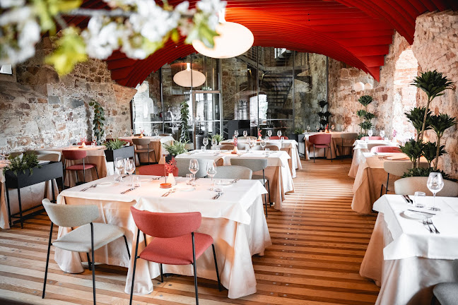 Grajska planota 1, 1000 Ljubljana