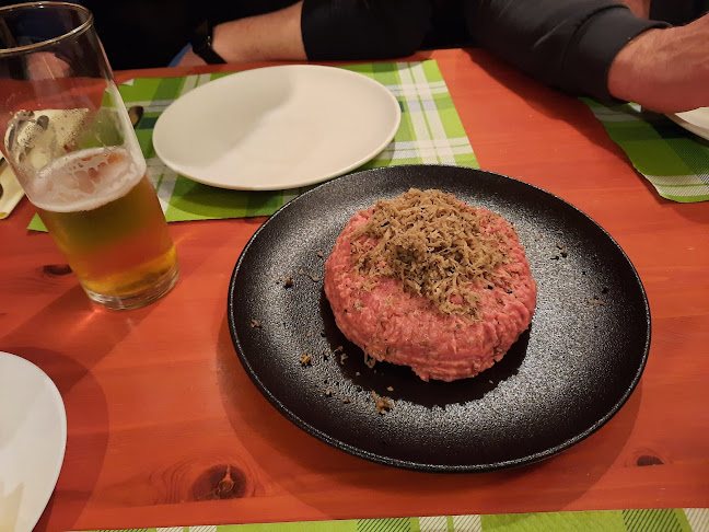 Pri Naju-gostilnica in pizerija - Gastronomija in gostinstvo