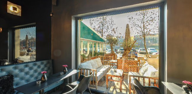 Piranha Cocktail Bureau