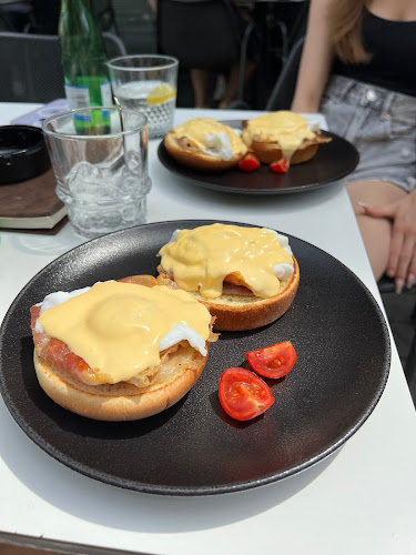 Kavarna Mango - Gastronomija in gostinstvo