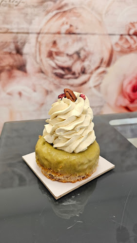 Opinii despre Peka tort in slaščic, Robert Dimnik s.p. în Maribor - Gastronomija in gostinstvo