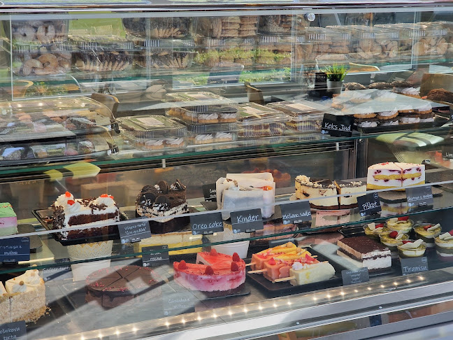 Comentarii opinii despre Kavarna in Slaščičarna Brglez Šempeter