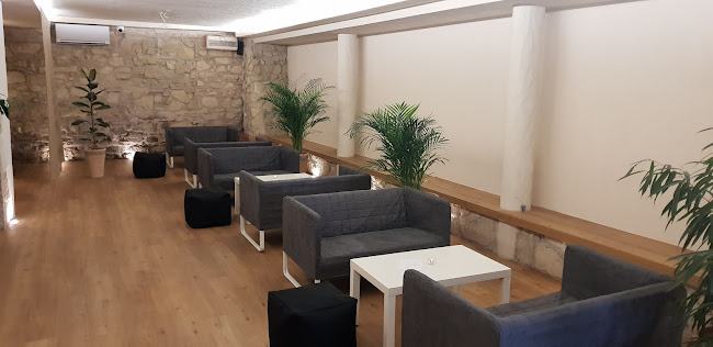 Coffee house Meggi - Gastronomija in gostinstvo