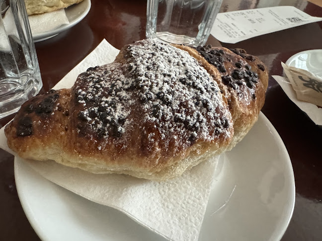 Opinii despre Caffe bar "Žogica" - gostinski lokal Dragan Petrović s.p. în Ljubljana - Gastronomija in gostinstvo