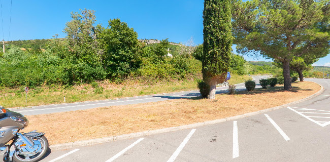 Okrepčevalnica Viki burger - Črni Kal