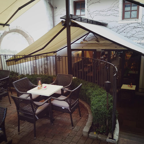 Kavarna Vahtnca - Gastronomija in gostinstvo