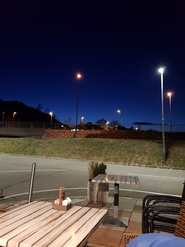 Atmosphere Caffe - Pl Trade posredništvo in storitve d.o.o. - Gastronomija in gostinstvo