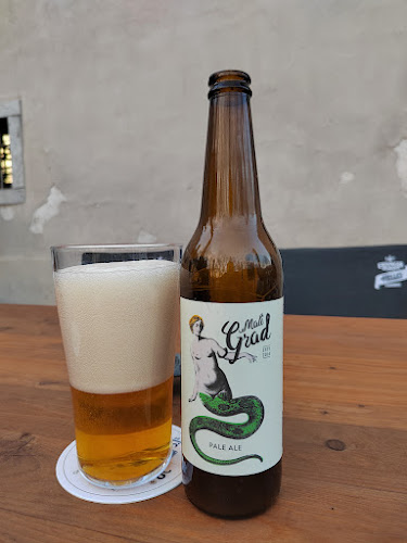 Finisterra Grad Kodeljevo - Gastronomija in gostinstvo