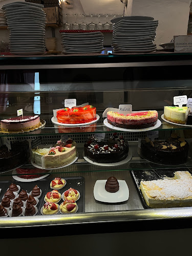 Linhartov trg 2, 4240 Radovljica