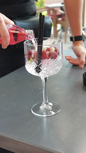 Comentarii opinii despre CONA B