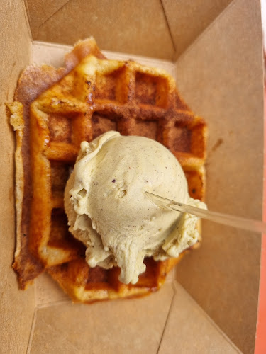 Comentarii opinii despre GELATERIA ROMANTIKA