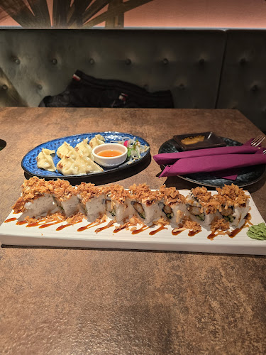 Lucky Cat - Gastronomija in gostinstvo