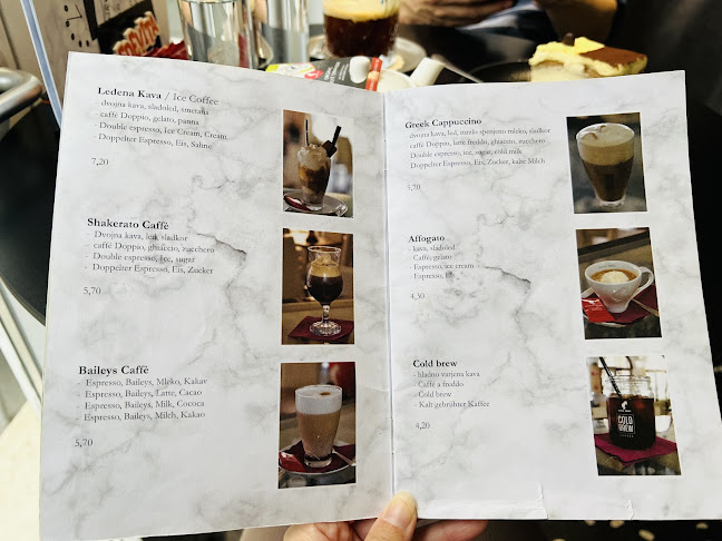 Mestna Kavarna - Gastronomija in gostinstvo