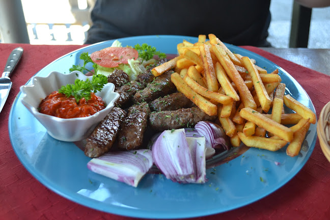 Restavracija Zoisov Grad - Gastronomija in gostinstvo