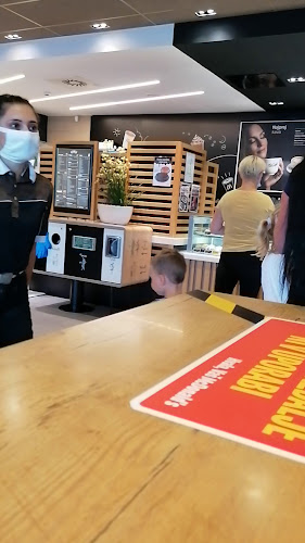 McDonald's Ptuj - Gastronomija in gostinstvo