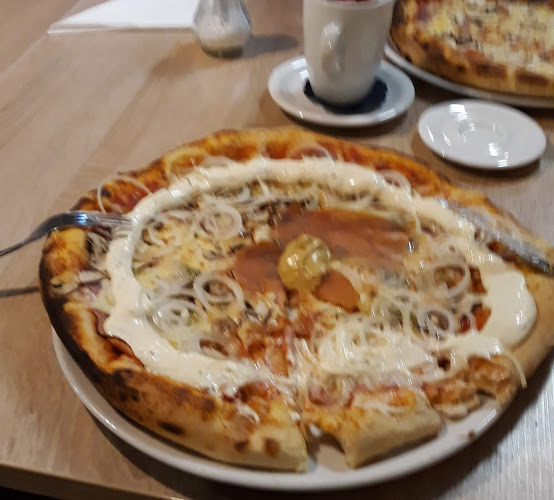 Opinii despre Ledina - picerija, restavracija în Žirovnica - Gastronomija in gostinstvo