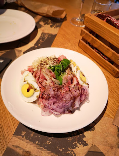 Gosposvetska cesta 1, 1000 Ljubljana