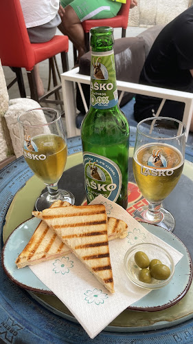 Comentarii opinii despre 80s caffe bar