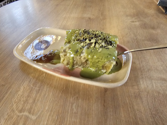 Adamič-Lundrovo nabrežje 1, 1000 Ljubljana