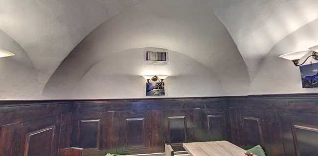 Gostilnica in Kavarna Pri Podkvi