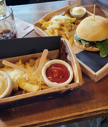 Vopa Pub - Gastronomija in gostinstvo