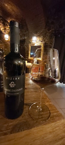 Trubarjeva cesta 40, 1000 Ljubljana