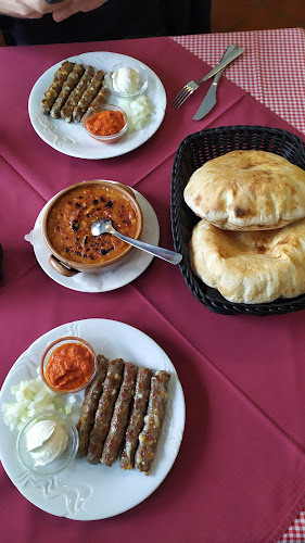 Pizzeria Napoli, Ljubljana - Gastronomija in gostinstvo