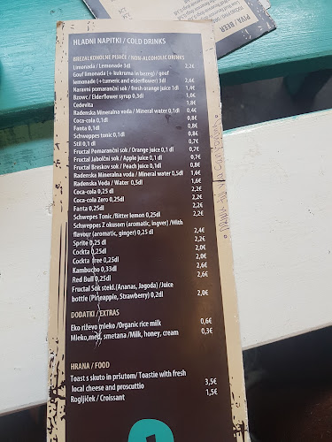 Trg golobarskih žrtev 22, 5230 Bovec