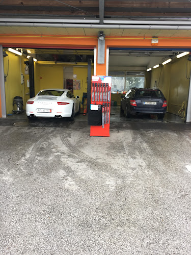 Dunajska c. 222a, 1000 Ljubljana