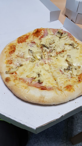 Opinii despre Cosa nostra în Ravne na Koroškem - Gastronomija in gostinstvo